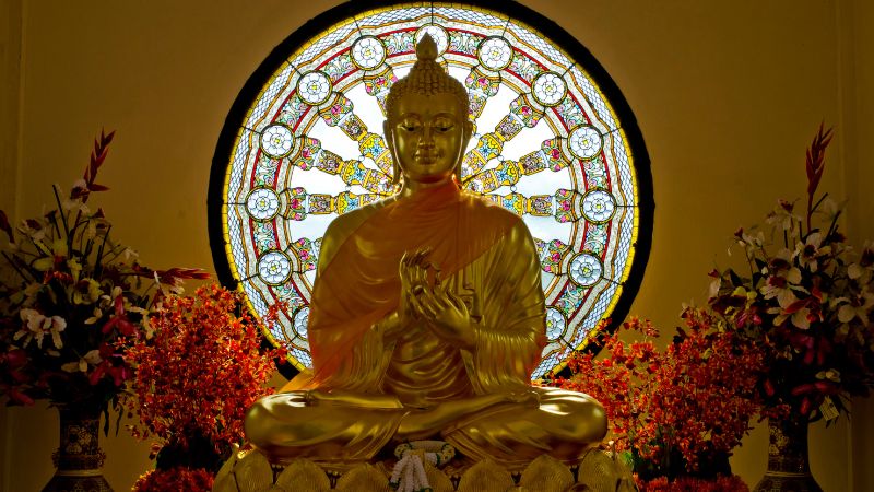 đặt tượng Phật ở phòng khách nên hay không